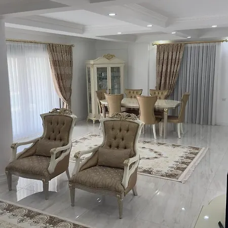 Villa Ustatahir *